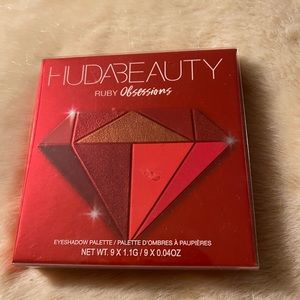 Huda Beauty Ruby Obsessions *NEW*